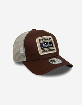 Gorra 940 NEW ERA NE PATCH TRUCKER - Marrón